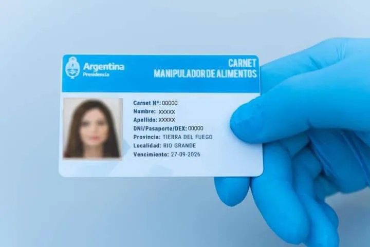 Para renovar el carnet de manipulación de alimentos se deberá realizar un curso