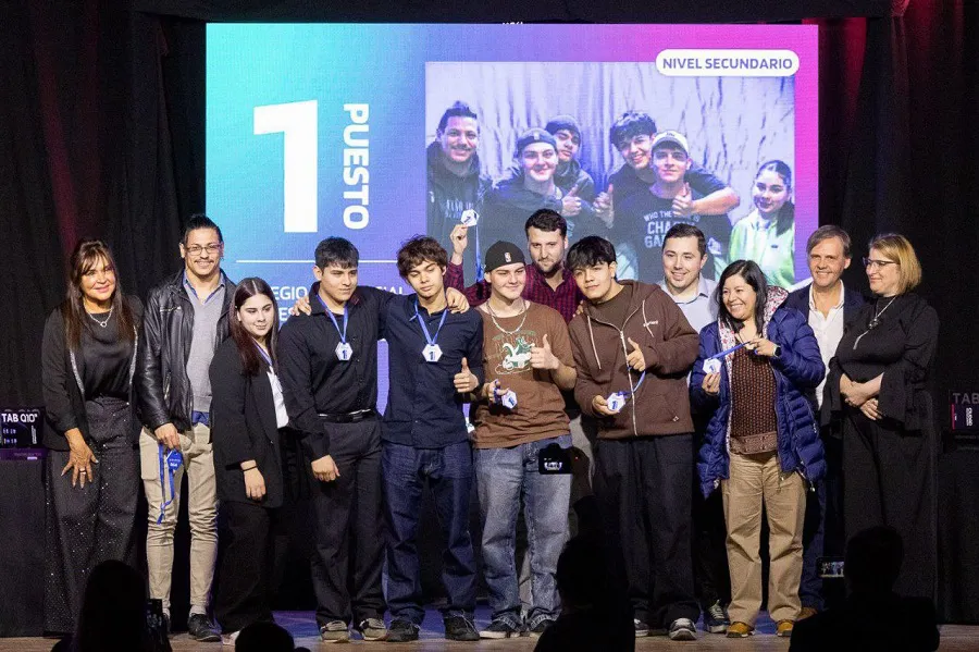 Concluyó la tercera edición de la Digital Hackathon para jóvenes innovadores