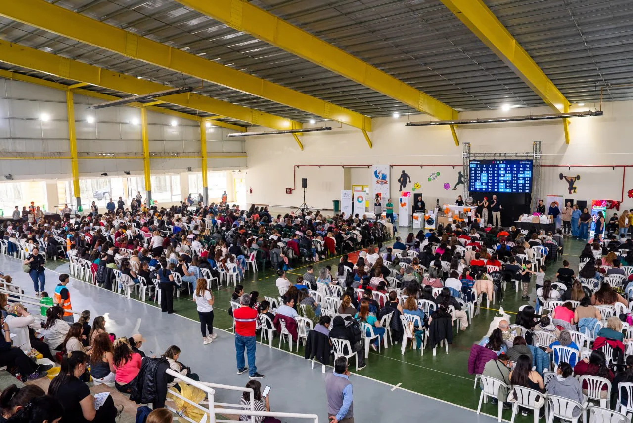 Gran participación de mujeres en el bingo por el ‘Mes de las Maternidades’ en Ushuaia