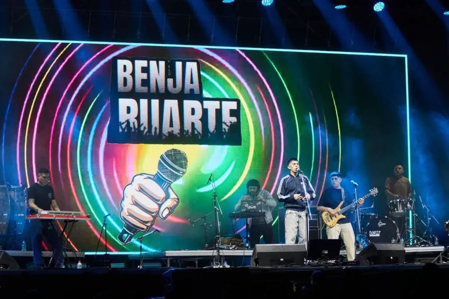 photo_5096212661208722884_y