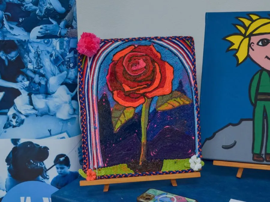 photo_5129995963425993003_y