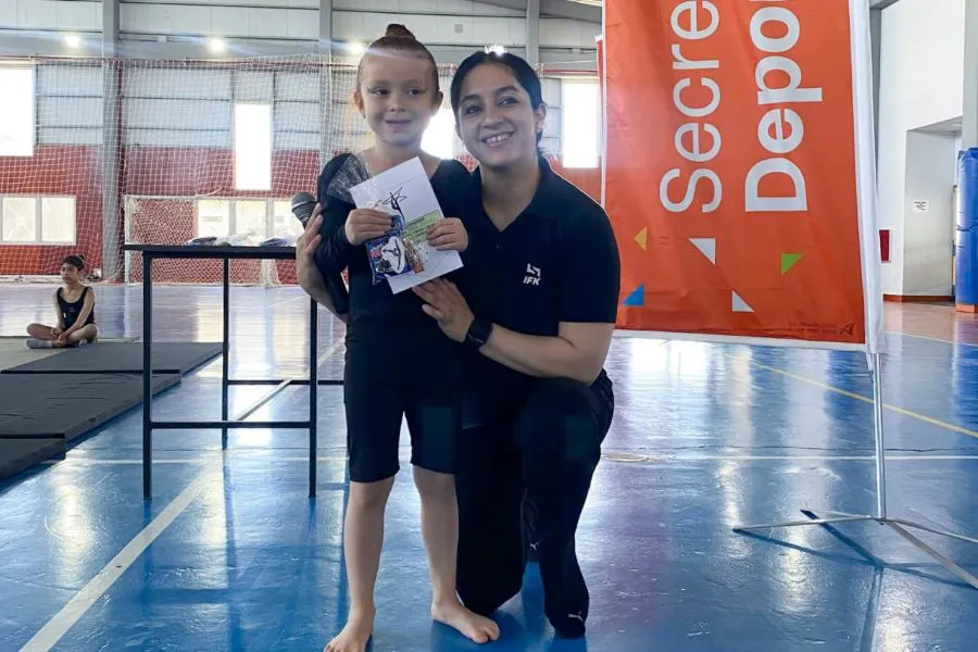 photo_5021625236947929994_y