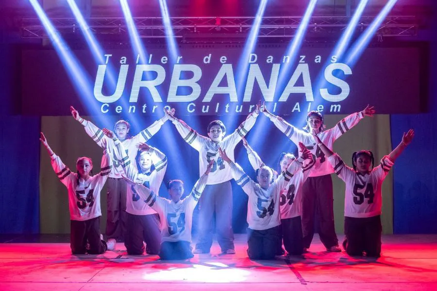 photo_5125150613254638377_y