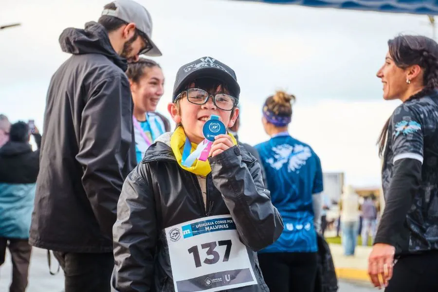 photo_5174942787588697597_y