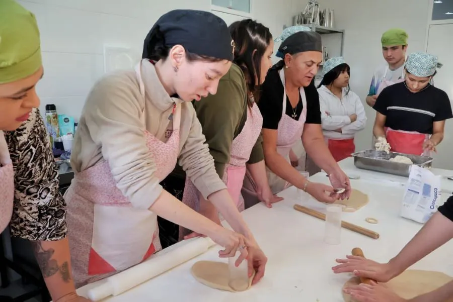 photo_5172622319837884270_y