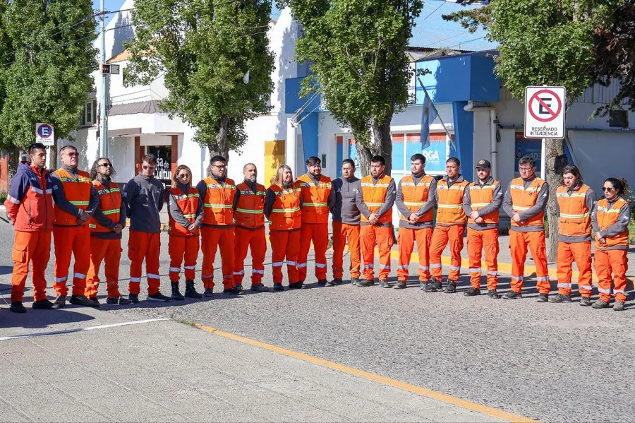 photo_5055300198611397860_y