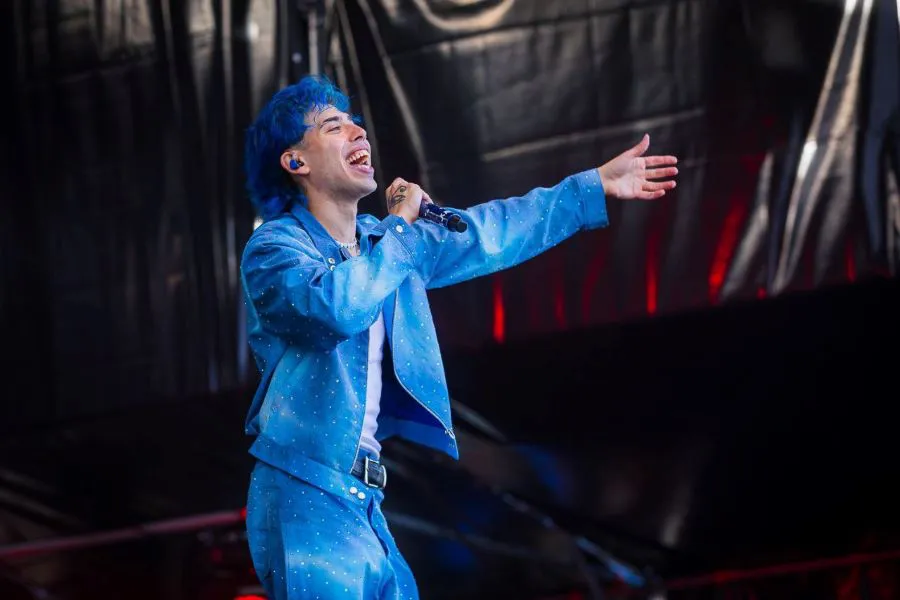 photo_5024174274268302127_y