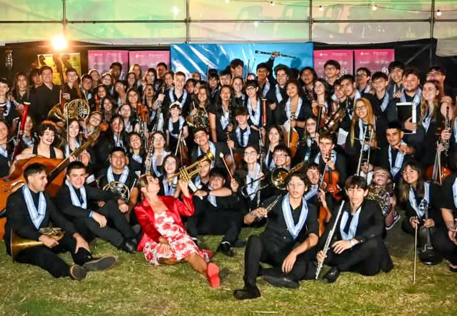 photo_5037614236251041198_y