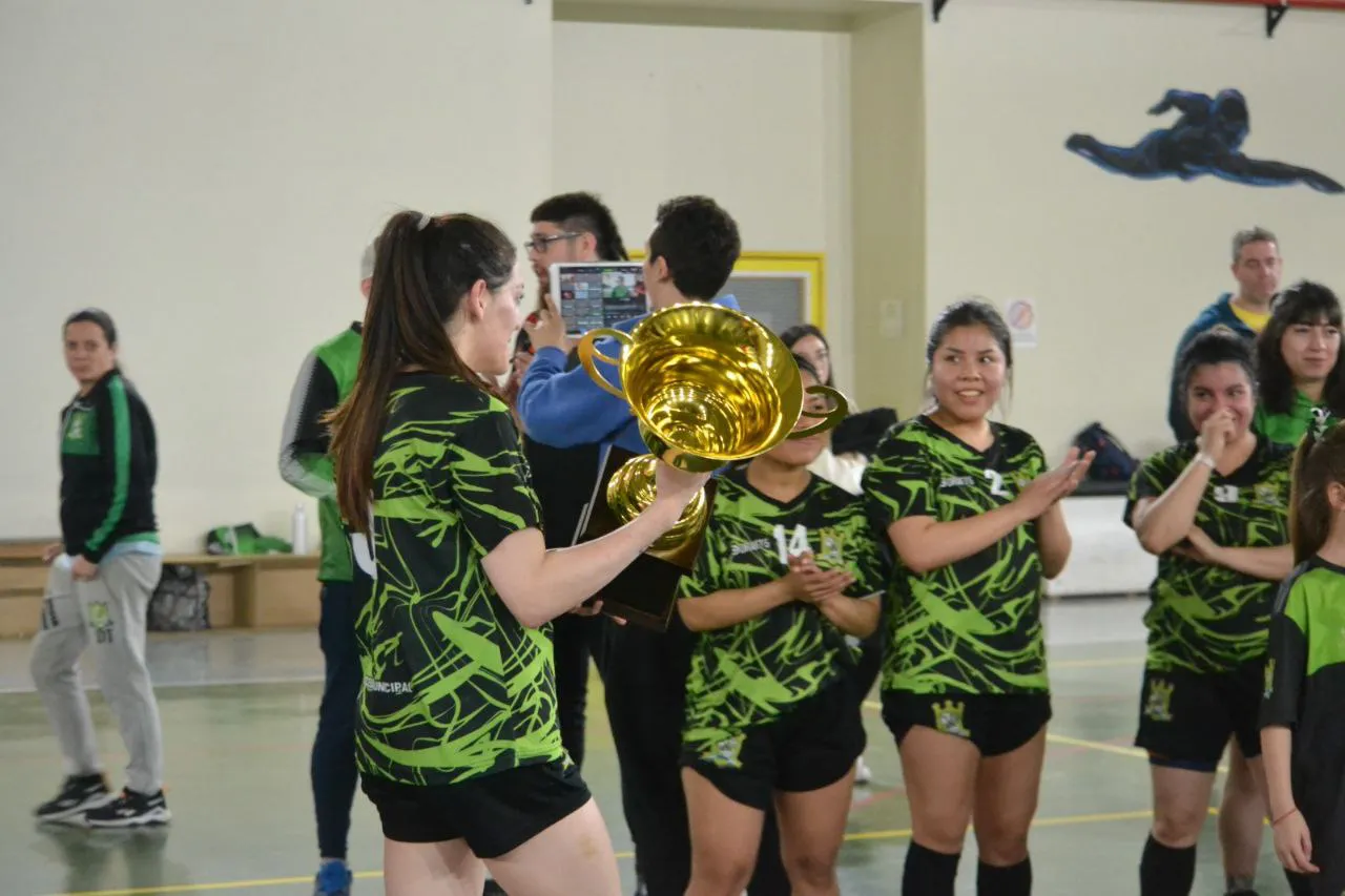 Escuela Municipal B se quedó con el Torneo Apertura de Futsal AFA Femenino   (4)
