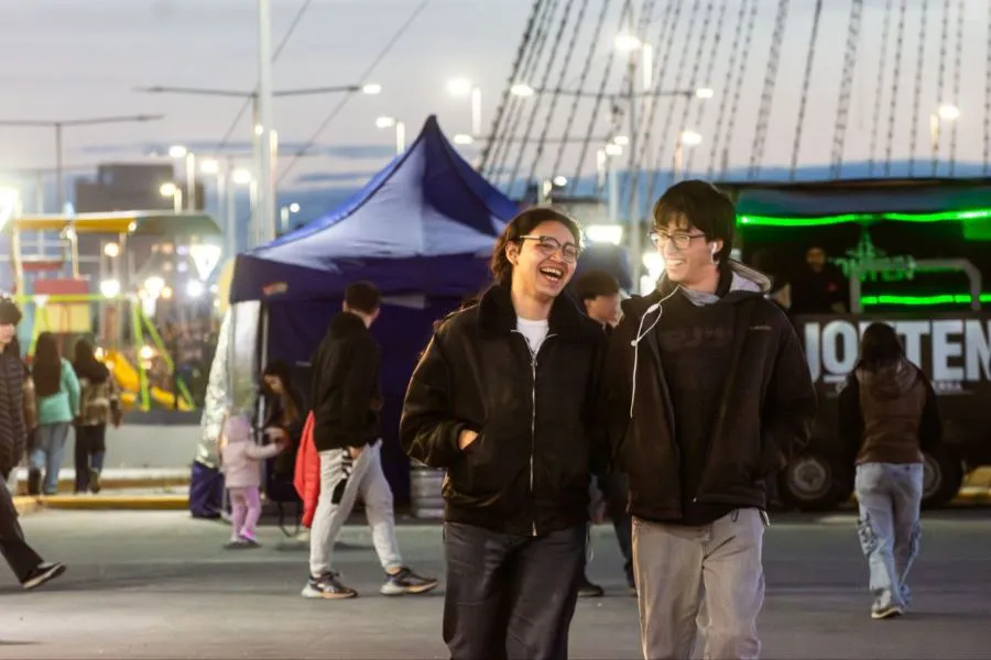 photo_4935958600945961899_y