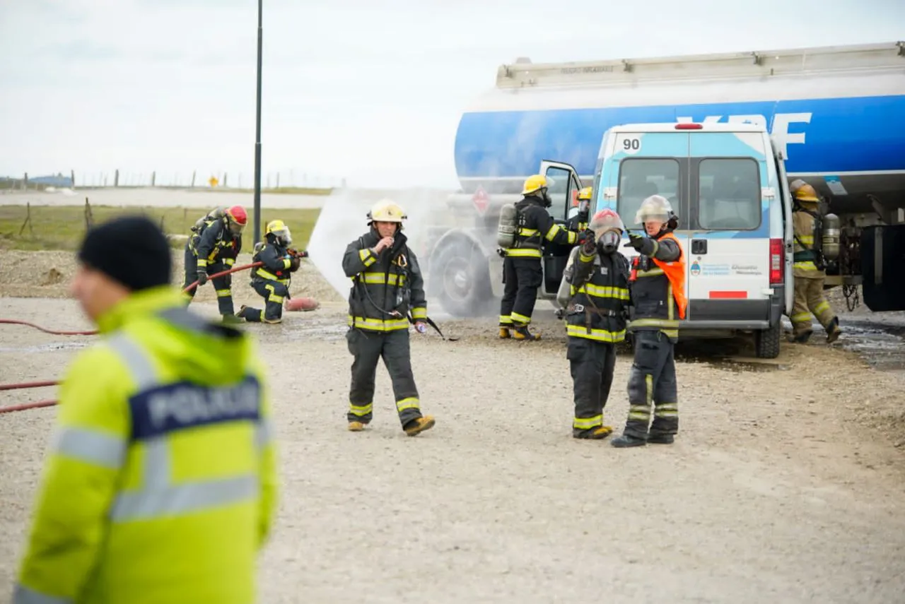Se llevó adelante un simulacro de un violento accidente con heridos sobre la Ruta 3 (1)
