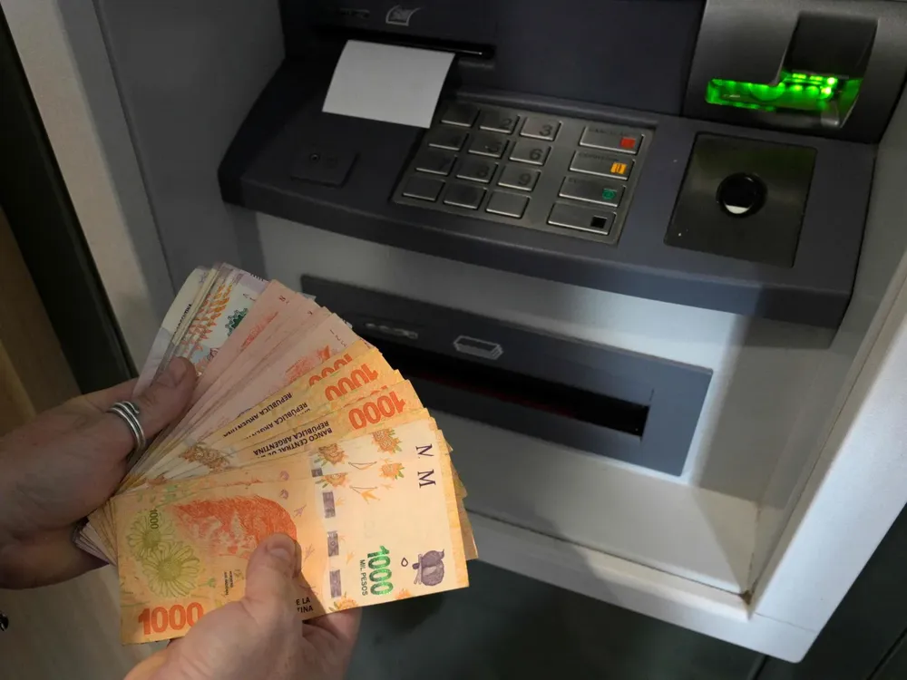 El próximo miércoles quedarán acreditados los haberes al sector público