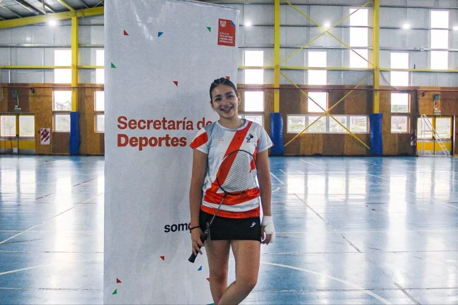 photo_4942991137446759307_y