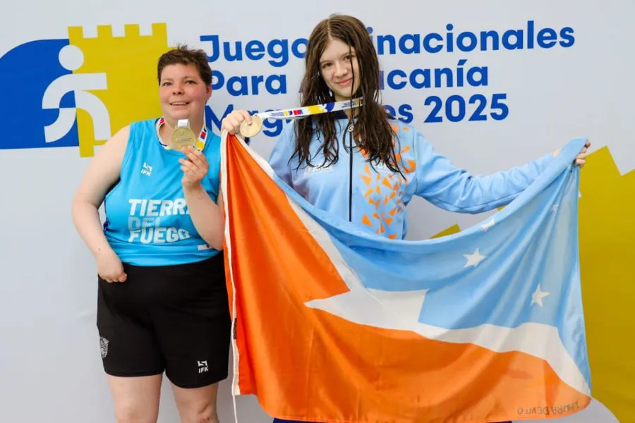 photo_4972096215256337242_y