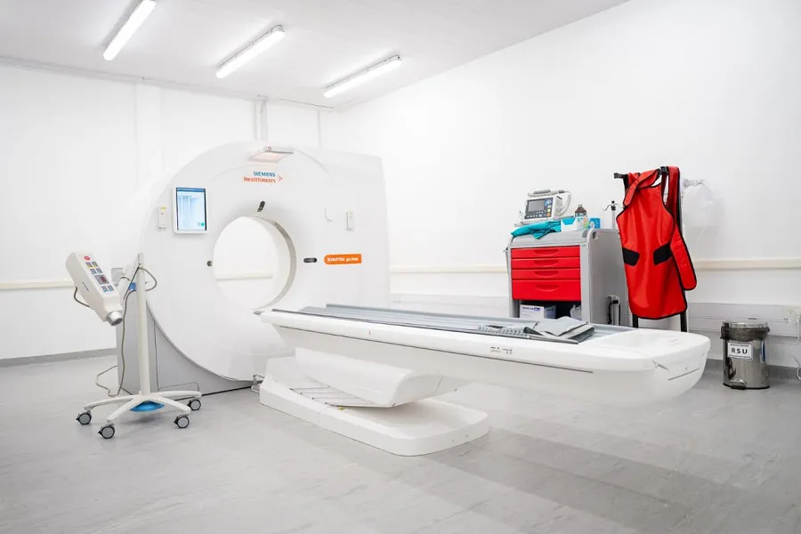 photo_5125377997409463761_y