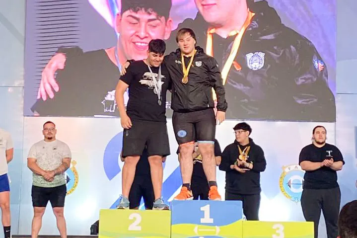 photo_5098386202423308252_x