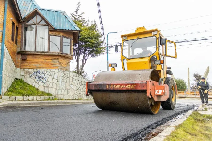 photo_5084922278814265084_y