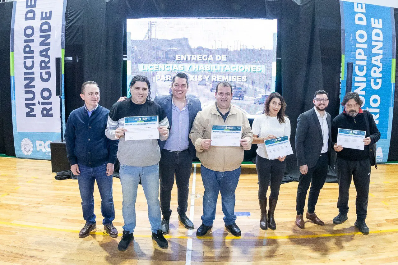 “Luego de 17 años, el municipio de Río Grande vuelve a entregar licencias” (3)