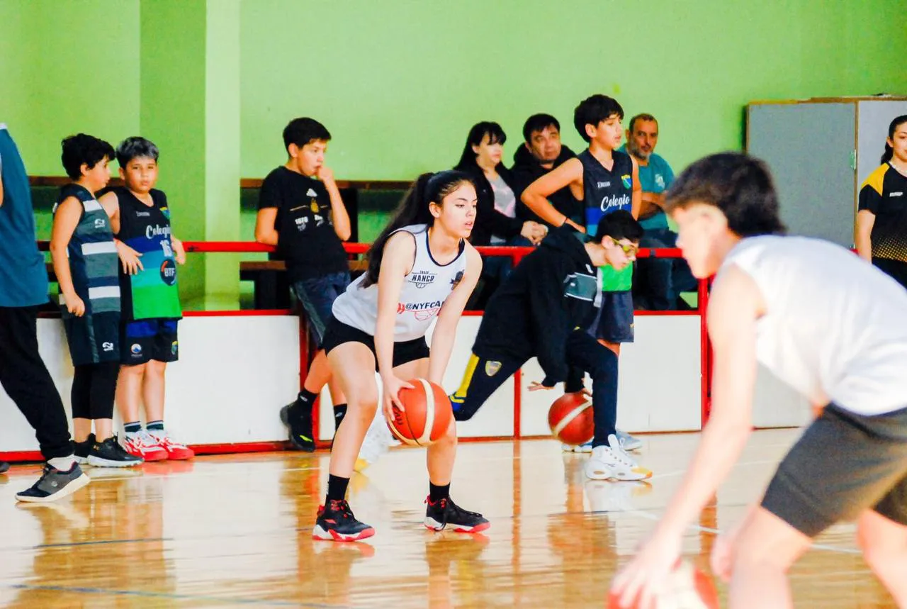 Se lanzó el programa de Desarrollo Infanto Juvenil y el Plan de Desarrollo Dederal para el Básquetbol