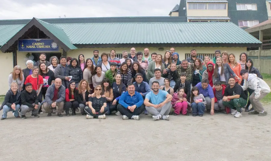 photo_5129691347165490613_y