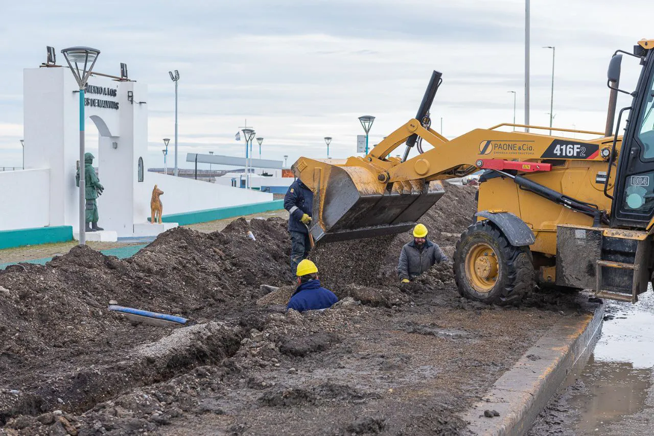 Avanza la obra del gasoducto para la nueva “Carpa de la Dignidad” de Río Grande
