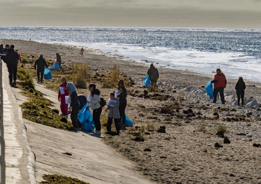 Se desarrolló en Río Grande una jornada ambiental de Ploggin en la costa