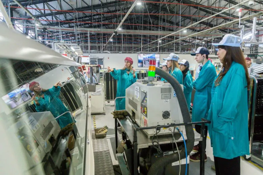 photo_5030594954019319815_y