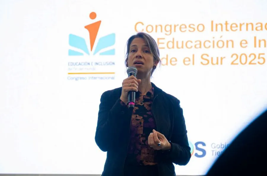 photo_4949533081308171062_y