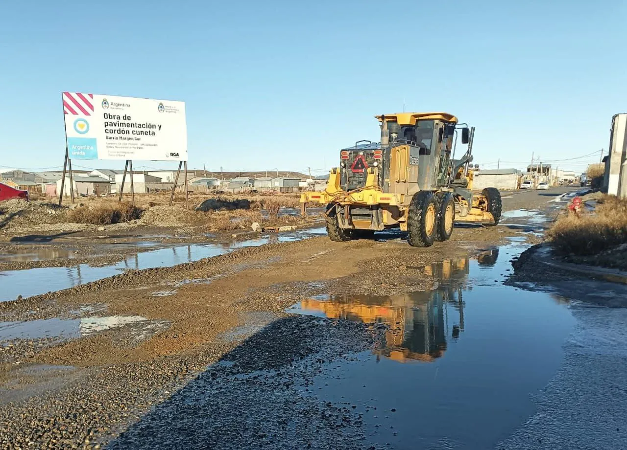 Luego del deshielo se comenzó a trabajar para mejorar la transitabilidad de la ciudad