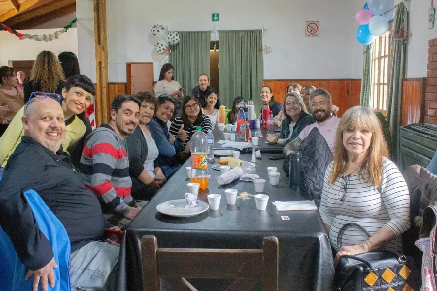 photo_5129608351217462518_y