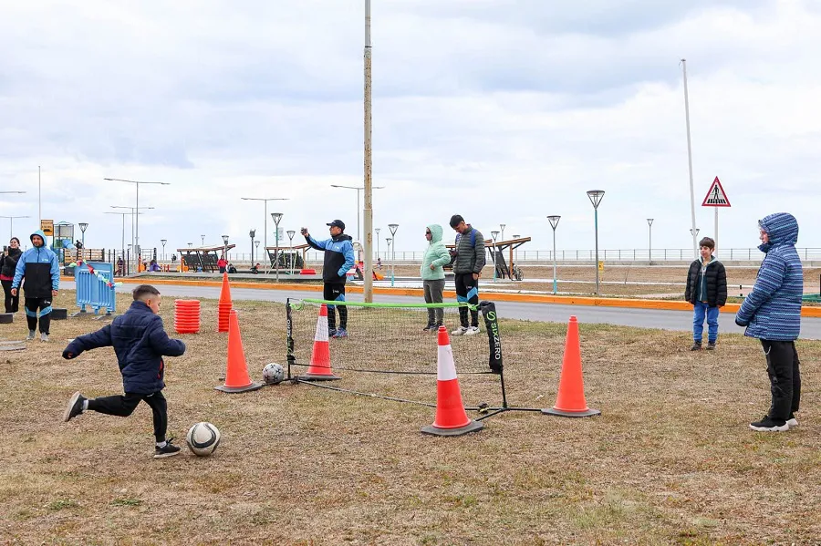 Las Escuelas Deportivas Municipales culminaron el año en el Parque de los 100 años (3)