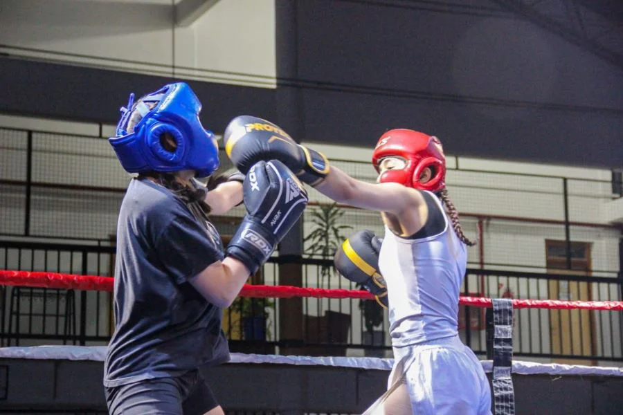 photo_5044403866585205645_y