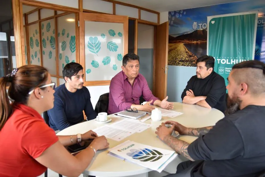 photo_4983525166176906664_y