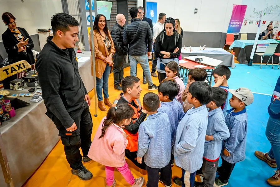 photo_5019419779827608772_y