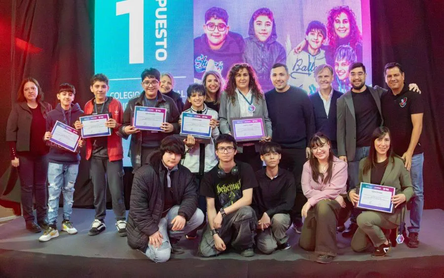 photo_5010784967122333544_y