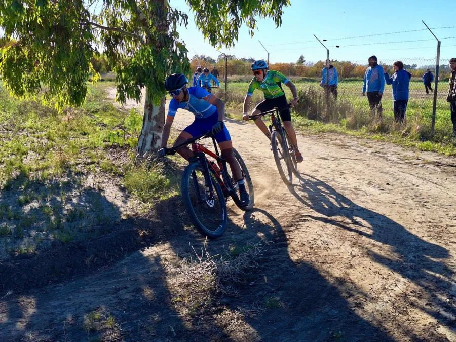 photo_4995018116408913578_y