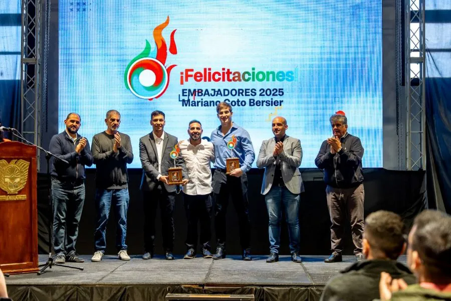 photo_5055321063566281496_y