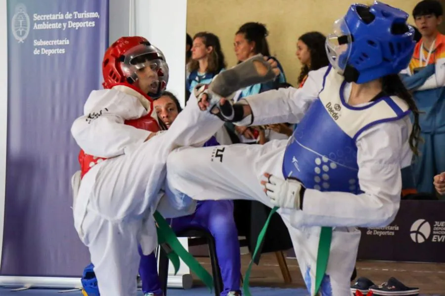 photo_5116266589366979526_y