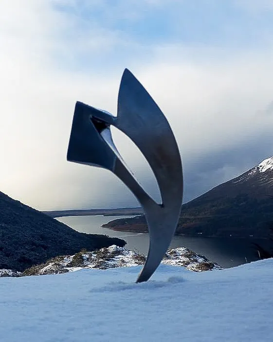 El escultor Daniel Papaleo instaló una de sus principales obras en la provincia