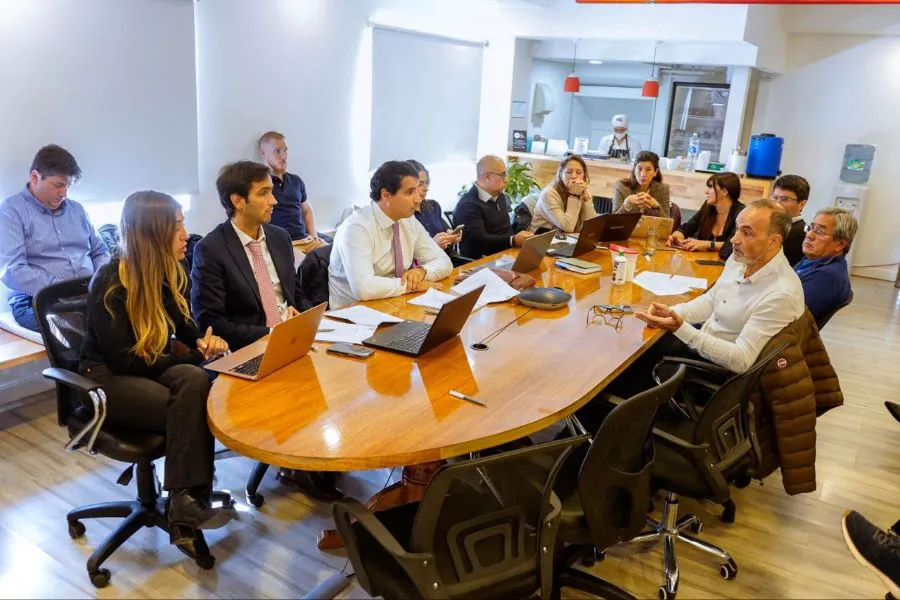 photo_5139156870970322377_y