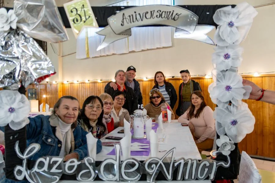 Abuelos festejaron los 31 años del Hogar de Día ‘Lazos de Amor’
