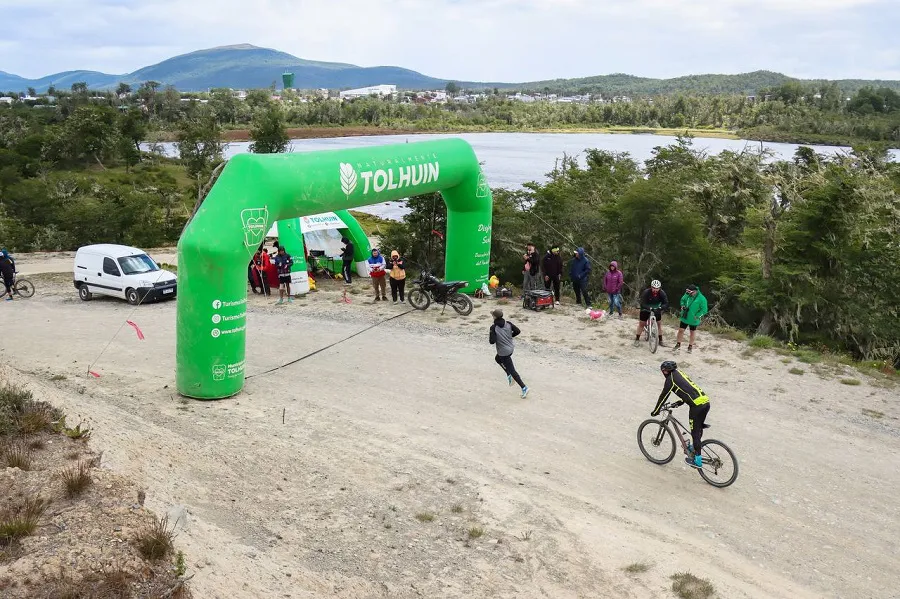 photo_5073594371290541595_y