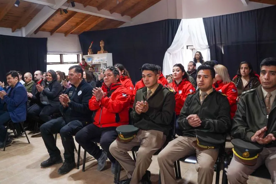 photo_5041936515244076684_y