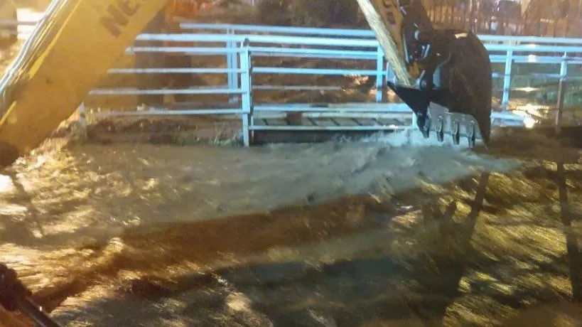 Las intensas lluvias provocaron el desborde del arroyo Buena Esperanza (1)