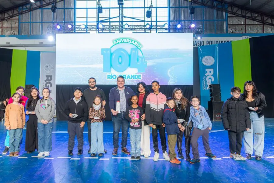 photo_5154549286434877418_y