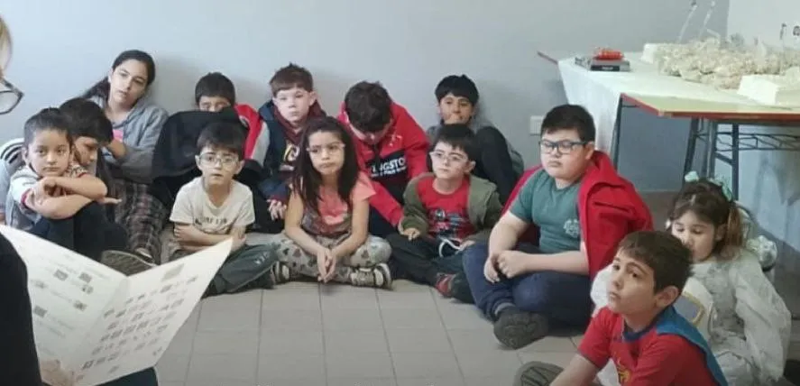 photo_4904904565757947676_y