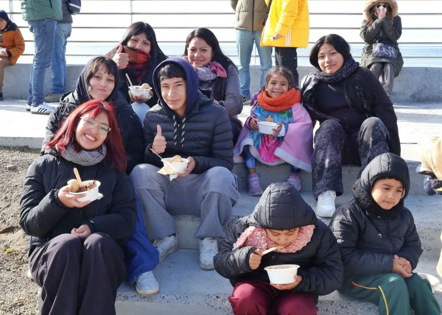 photo_5148120587976158598_y