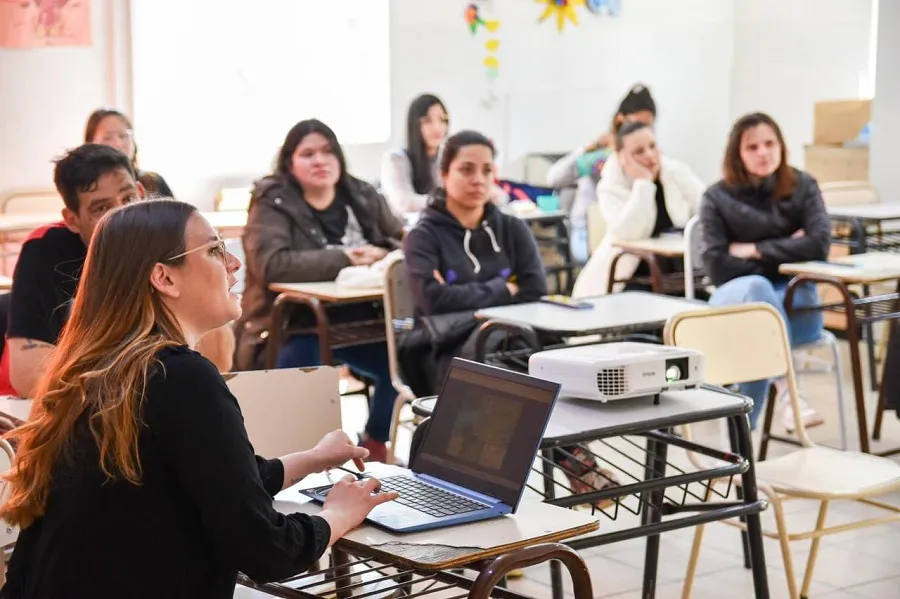 Tolhuin brindó una capacitación en gestión y administración de alojamientos turísticos
