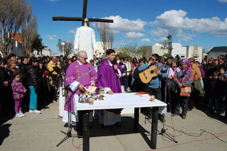 La misa por los Fieles Difuntos será este sábado en el Cementerio de Río Grande