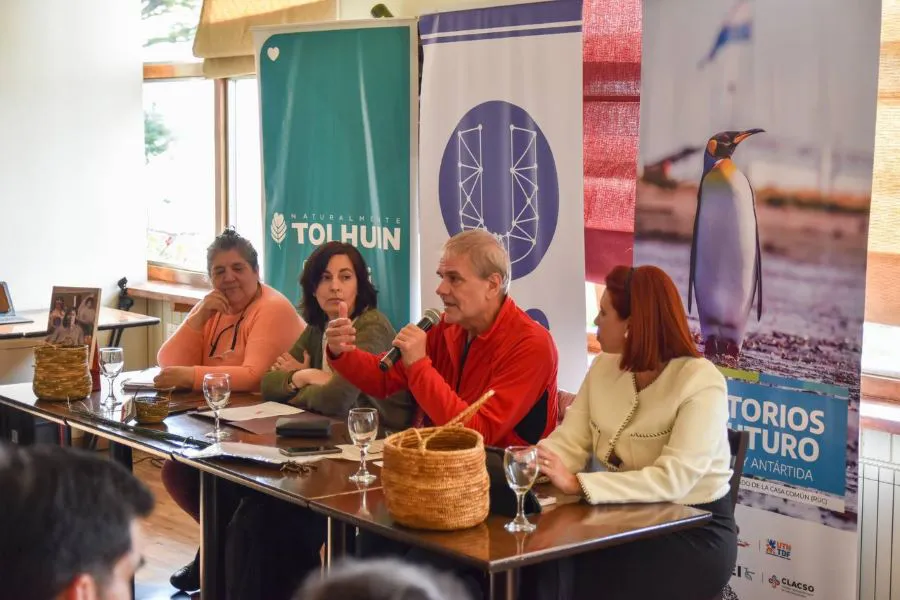 photo_5028466389702258341_y